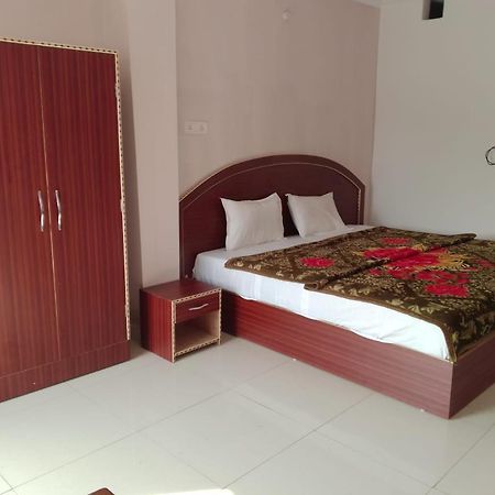 Happy Khajuraho Home Stay Buitenkant foto
